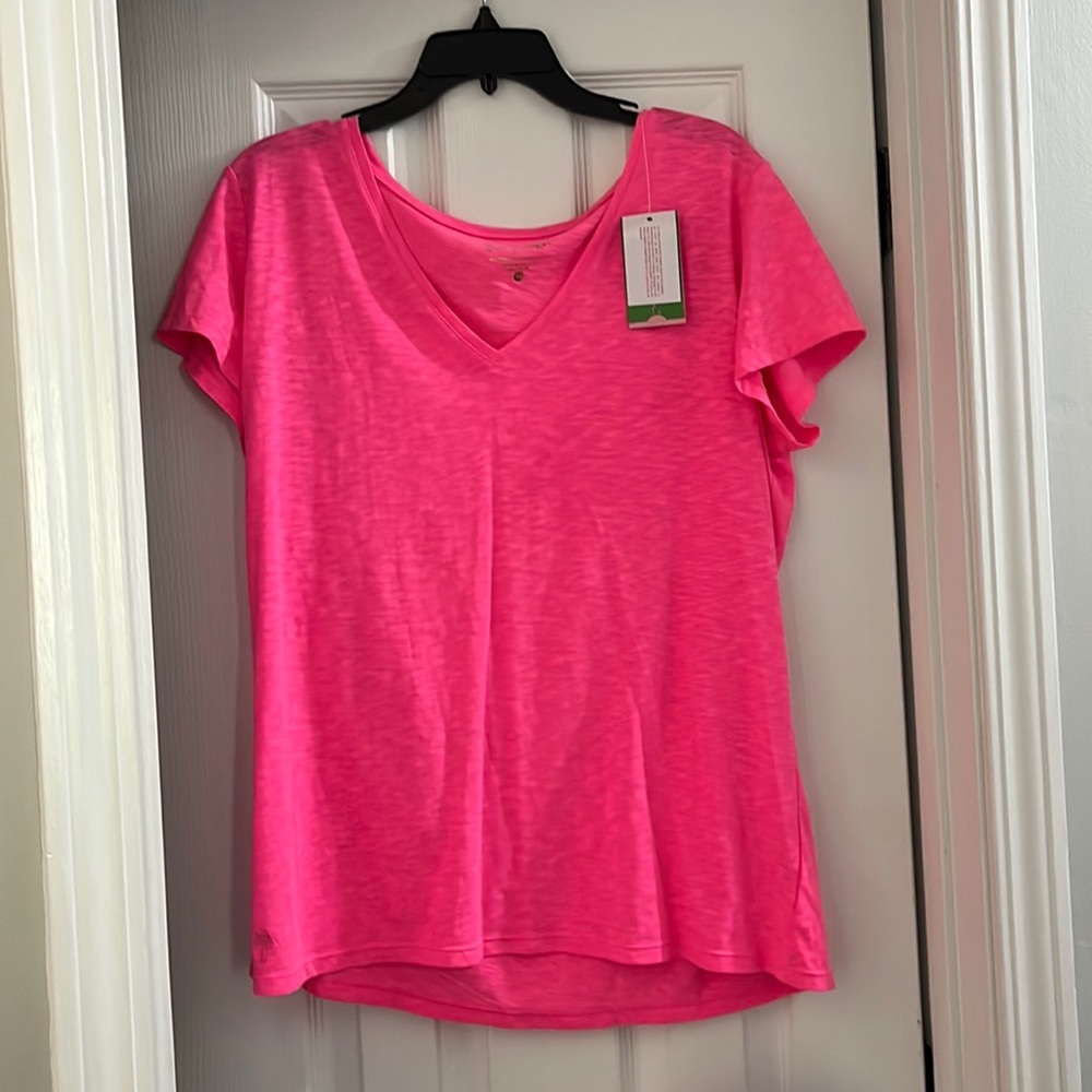 Lilly Pulitzer short sleeve tee. Size XL. NWT!!